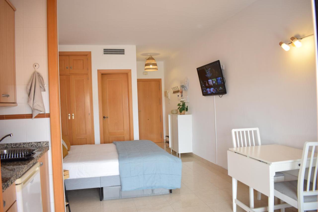 Studio Beach & Golf Torre de Benagalbon Bagian luar foto